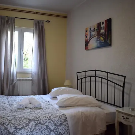 Guest house Matanovi Dvori-krka National Park 3*