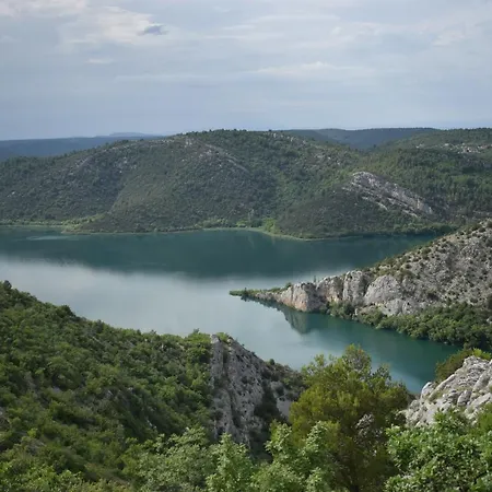 Matanovi Dvori-krka National Park Guest house 3*