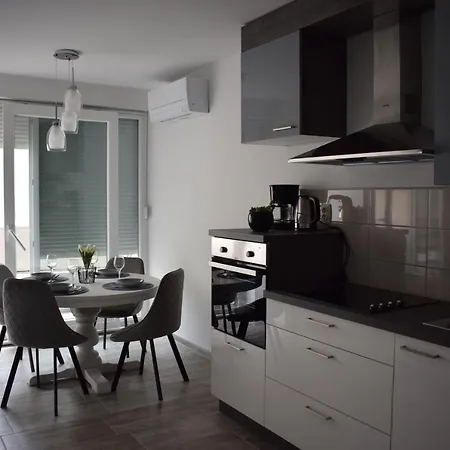 Matanovi Dvori-krka National Park Guest house Lozovac