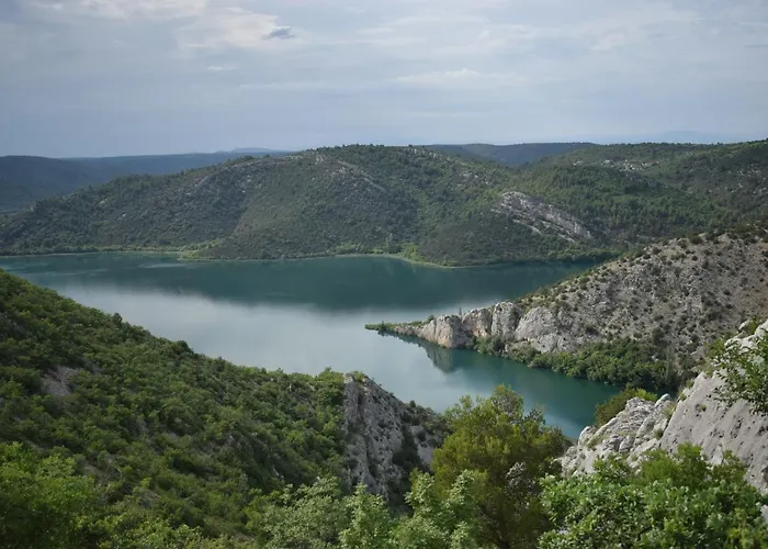Matanovi Dvori-krka National Park בית הארחה 3*