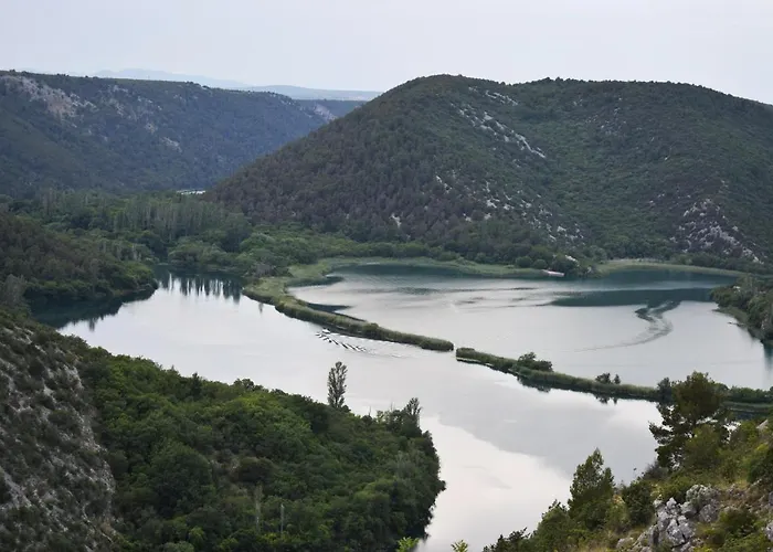 Matanovi Dvori-krka National Park Pensjonat Lozovac
