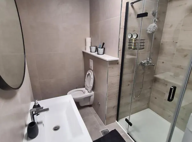 Matanovi Dvori-krka National Park בית הארחה לוזובאק