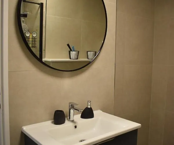 Matanovi Dvori-krka National Park בית הארחה 3*