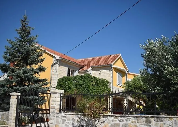 בית הארחה Matanovi Dvori-krka National Park 3*