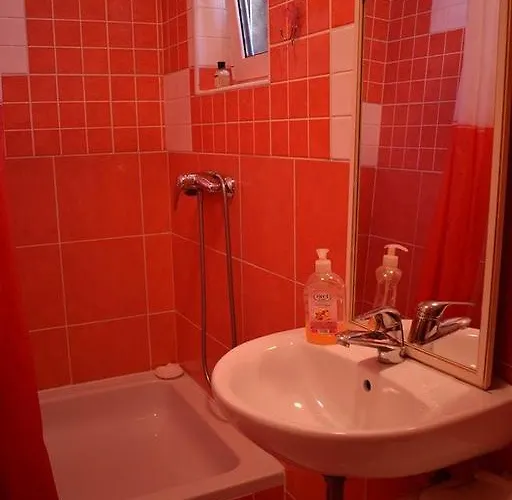 Matanovi Dvori-krka National Park בית הארחה לוזובאק